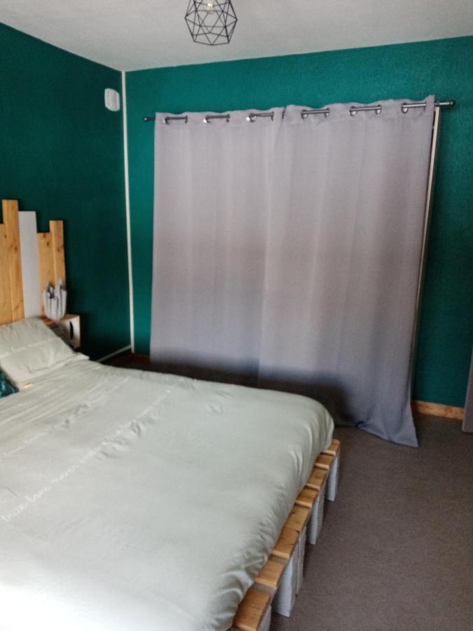 Bed and Breakfast Les P'Tites Pistes Chaux-des-Pres Zewnętrze zdjęcie